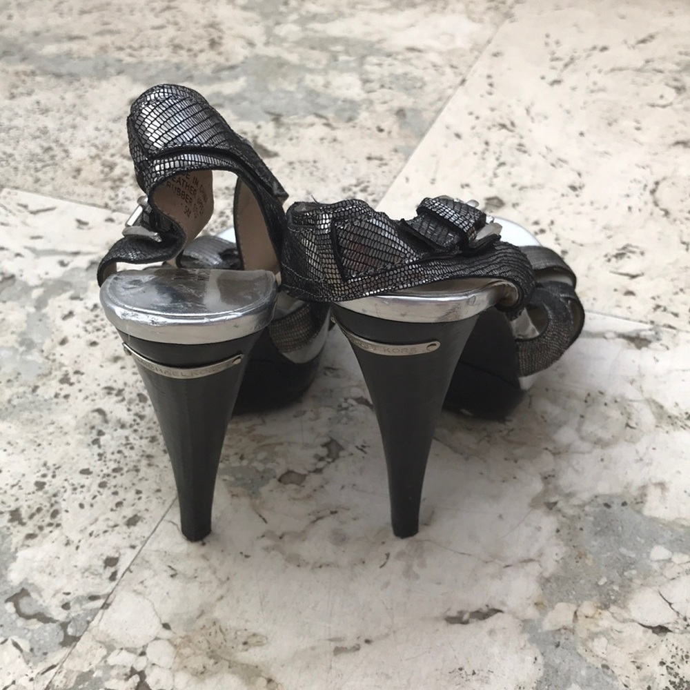 Shoes - Picture 2 of 5